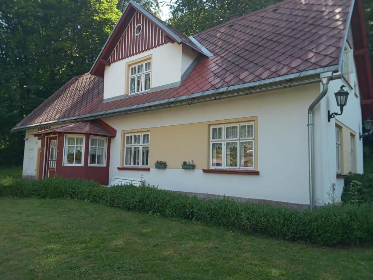 Adelle Cottage In Krkonose National Park Рудник Экстерьер фото